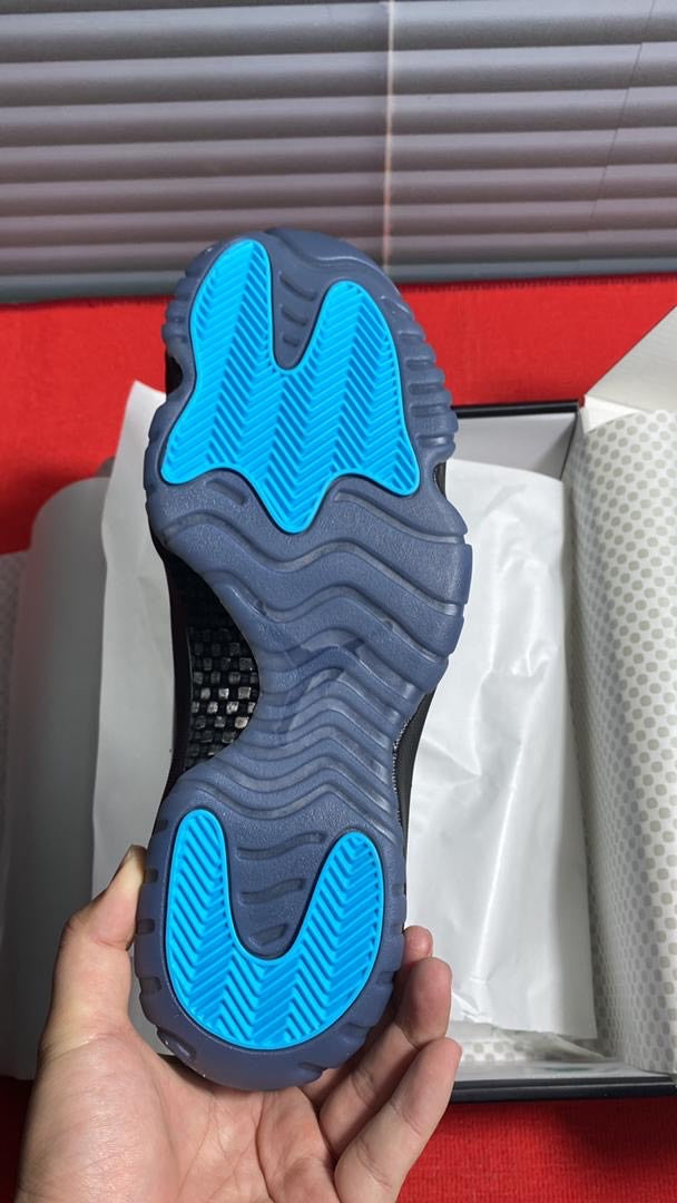 Mens "11" Patent Sneakers